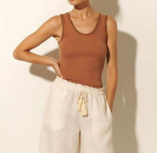 Tallulah Scoop Tank-Mocha