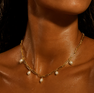 Kendall Toggle Chain Pearl Necklace