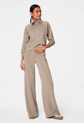 Air Essentials Wide Leg Pant - Ashwood