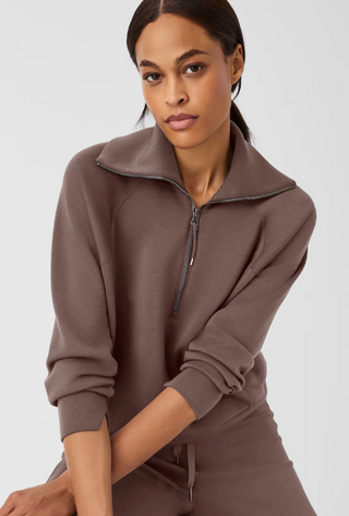 Air Essentials Half Zip - Spanx Red